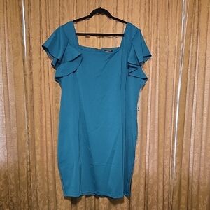 Plus Size Elegant Emerald Green Ruffle Cap Sleeve Dress
